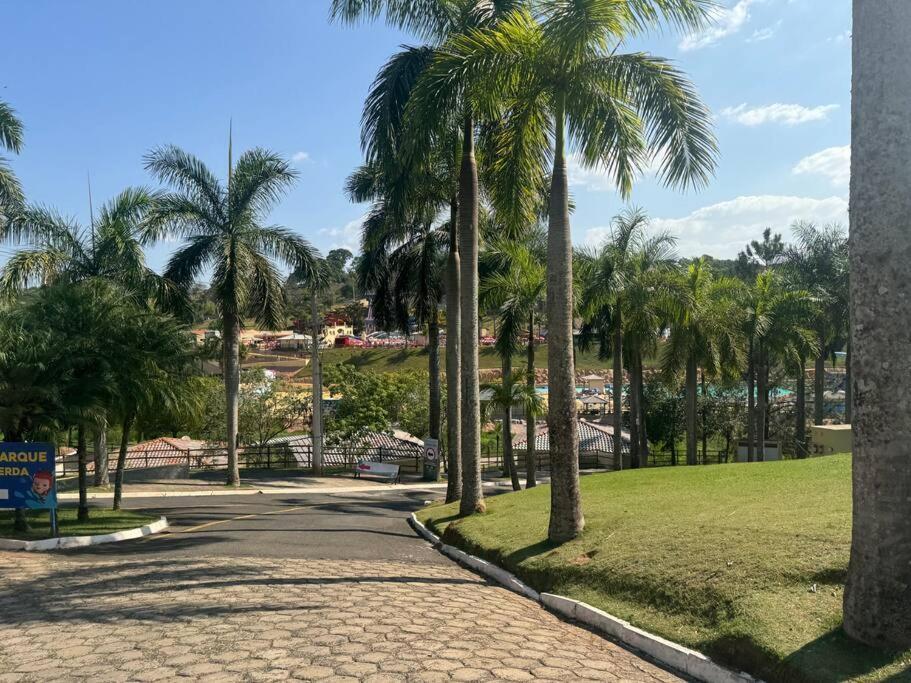 Casa Dentro Parque Aquatico Villa Águas de Lindóia Exterior foto